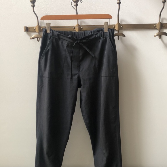 Albion Fit Jetsetter joggers - Picture 7 of 9